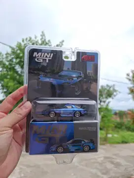 MiniGT Mazda RX7 RE Amemiya Chrome Blue MDX 2025