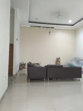 Rumah hoek luas 204m type 3KT Pulo Gadung Jakarta Timur