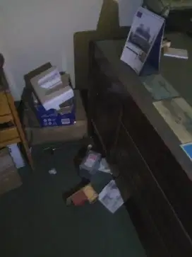 Terima bongkaran barang ac peralatan kantor