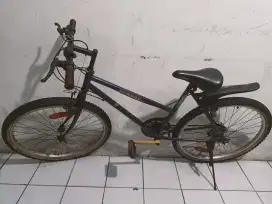 Dijual sepeda gunung ukuran 26 siap pakai