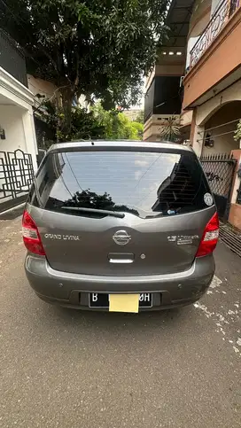 Nissan Livina 2012 Bensin