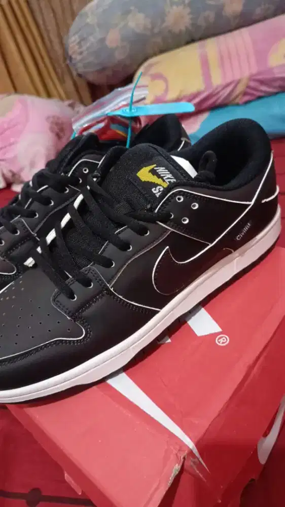 Jual sepatu ori dari bawaan