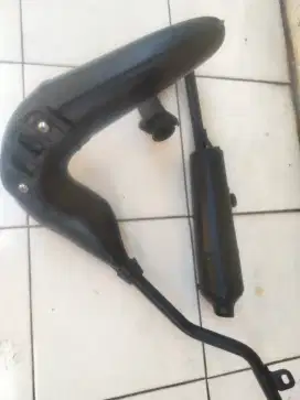 Tutup tengki Suzuki Ts sama kenalpot ori Suzuki Ts