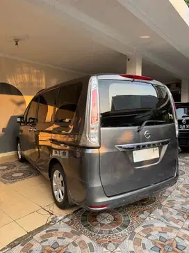 Nissan Serena 2013 Bensin