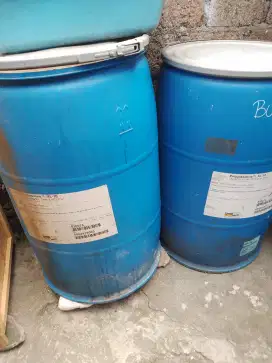 Drum Air 280liter 1 Drum bagus masih mulus cuma di pakai sekali,