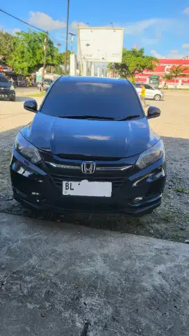 HR-V e A/T tahun 2015