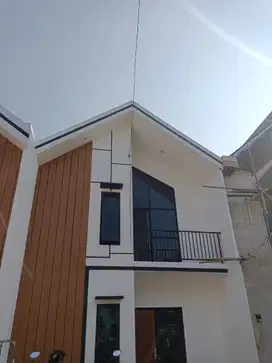Rumah 2 lantai dengan 3 kamar bebas costum suka-suka layoutnya murah