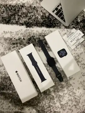 Apple Watch SE (Gen 2) 44mm