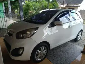 Di jual mobil picanto manual