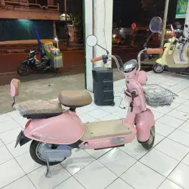 SEPEDA LISTRIK TERBARU DESAIN MEWAH HARGA 3 JUTAAN AJA