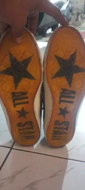 Converse x john varvatos