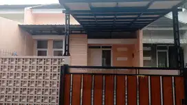 Disewakan Rumah Dekat Stasiun Serpong Terrace Serpong