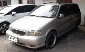 Kia Carnival 2000 Bensin