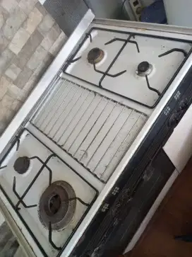 Kompor gas 4 mata