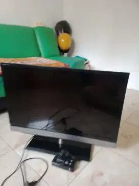 Tv led 32in  ada set top box nya