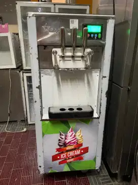 Mesin ice Cream Maker WIR818F