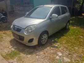 Kia Picanto 2011 Bensin