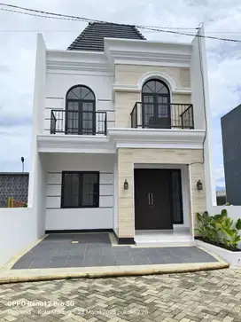 RUMAH MEWAH DEKAT KAMPUS UB DAN SUHAT