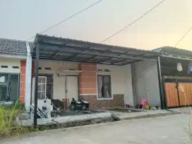 Kanopi baja ringan