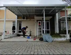 Kanopi baja ringan