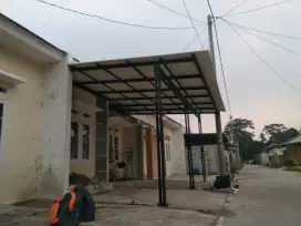 Kanopi baja ringan