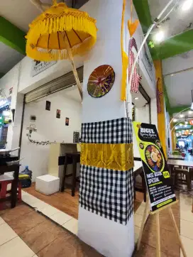 Take over usaha kuliner area food court