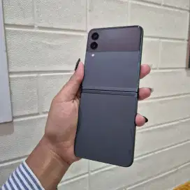 Samsung Zflip 3 5G 8/256gb Minus
Layar Kecil Mati