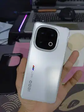 Vivo iqoo 13 12/256 snapdragon 8 elite, no minus mulus