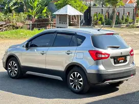 Suzuki SX4 S-Cross A/T 2018.. eNHa garage Semarang..