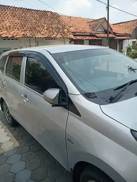 dijual mobil toyota calya silver thn 2018