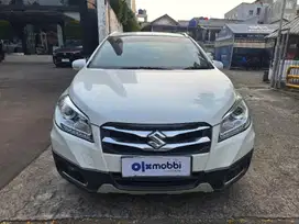 DP 5% Suzuki SX4 1.5 Cross Road Bensin-AT 2017 6WN