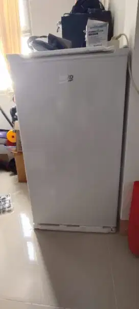 Kulkas Beko 1 Pintu, Warna Putih