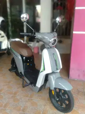 Di jual sepeda/motor listrik