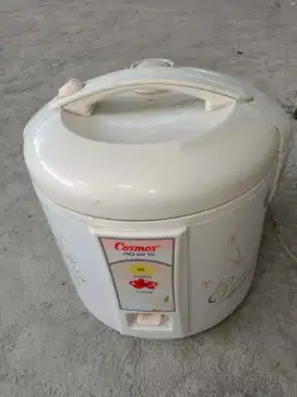 Rice cooker cosmos 2 liter kondisi normal