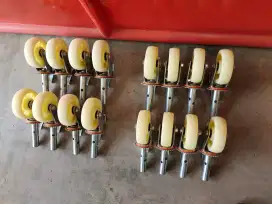 Roda scaffolding lengkap dengan pengunci bisa putat