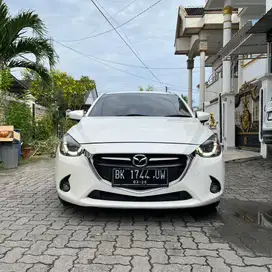 Mazda 2 Skyactiv Automatic 2015/2016