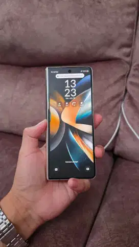 Samsung Z Fold 4 12/256 GB Istimewa 95%