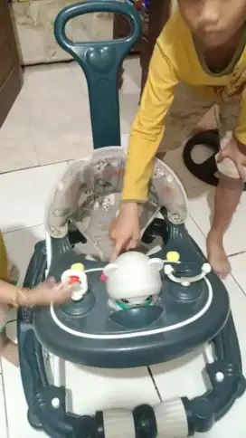 Baby Walker Second