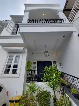 RUMAH DIJUAL DI RAGUNAN PASAR MINGGU FURNISHED SIAP HUNI