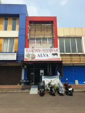 Dibutuhkan karyawan untuk rumah makan NON-HALAL