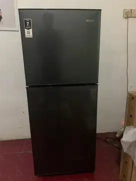 Dijual cepat kulkas 2 pintu aqua