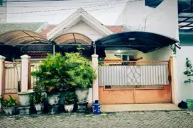 JUAL RUMAH DI LEBAK INDAH PERMAI SURABAYA (Tjin2Area)