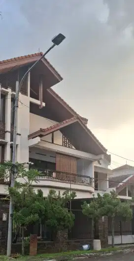 Jual Rumah Cantik Asri +Furnish Komplek Batununggal Soek Hatta Bandung