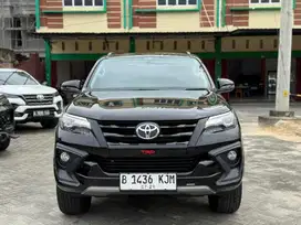 TOYOTA FORTUNER VRZ TRD 2019