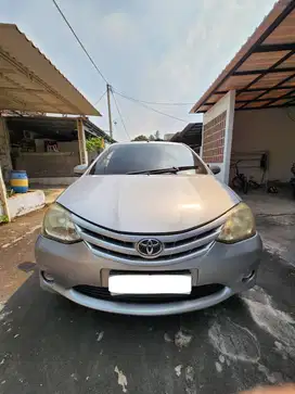 Toyota Etios Valco, 2013, 1.2 E Bensin-MT