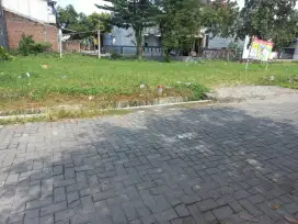 Tanah datar lingkungan cocok untuk kost investasi menguntungkan