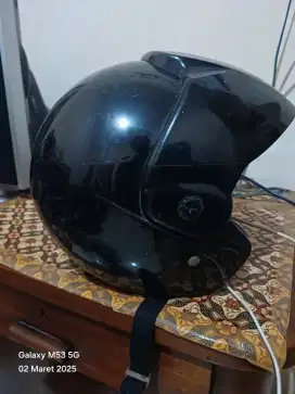 Jual Helm warna hitam