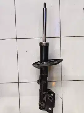 1bj Shock absorber/Shock breaker Depan Nissan Juke Original / Baik