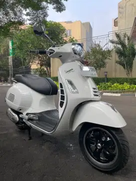Jual Cepat Vespa GTS Super IGET 150