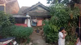 JUAL TANAH SAJA  RUMAH DI PERUMAHAN BUMI BEKASI IV